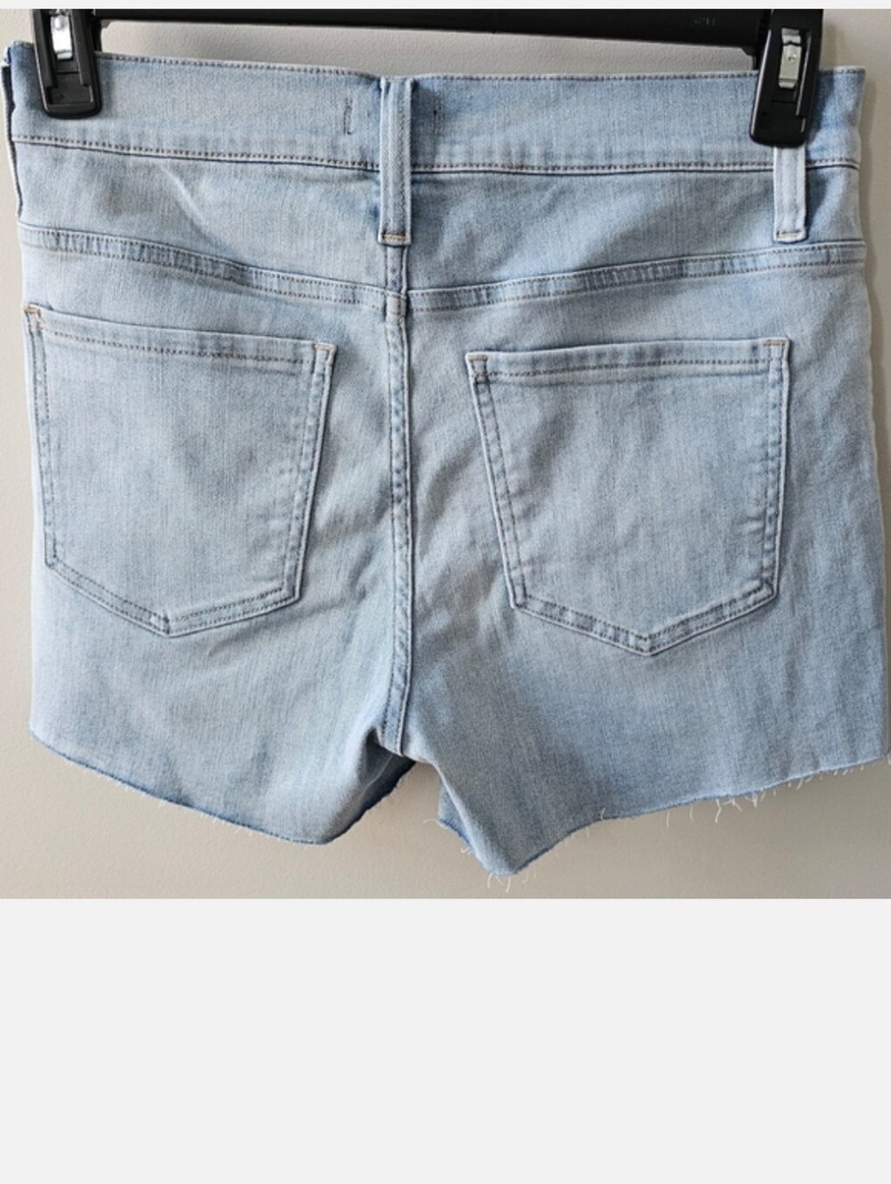 Express Shorts - Size 6 - Picture 2 of 2